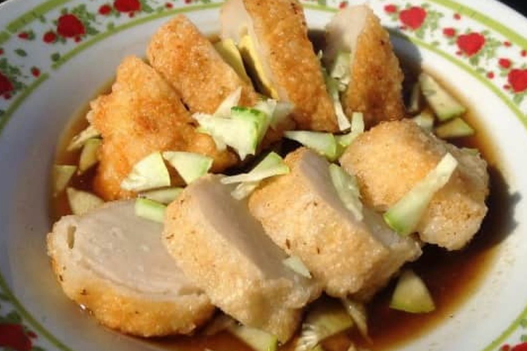 Pempek Cilacap yang Tersembunyi di Gang Sempit
